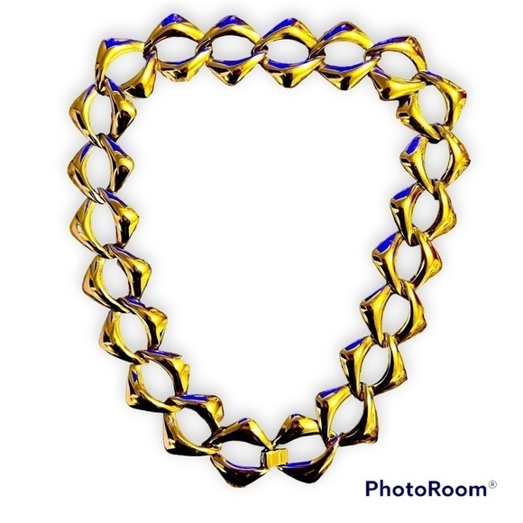 UNBRANDED gorgeous lightweight faux gold chain link choker necklace diamond shpe - Picture 1 of 1